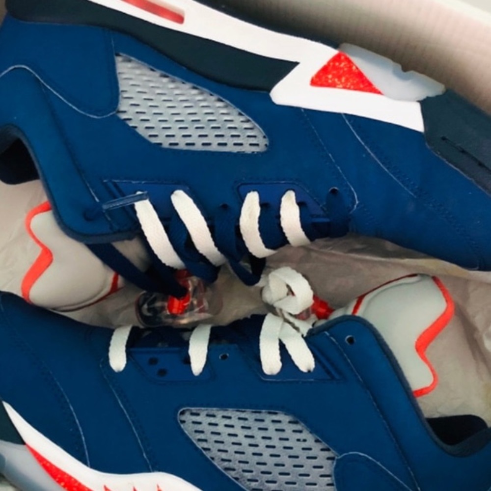 Both pair for 300 for both or trade